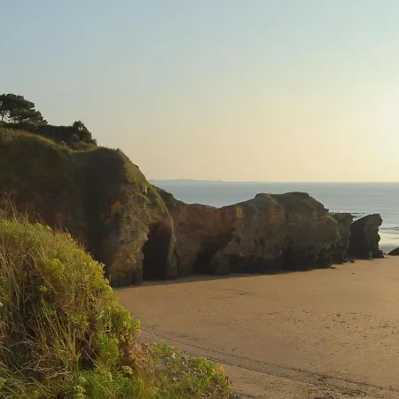 Apartman Lumineux Avec Loggia, A 50m De La Plage, Parking Prive, Proche Commerces Et Restaurants - Fr-1-306-1236