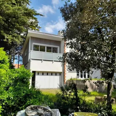 Lumineux Avec Loggia, A 50m De La Plage, Parking Prive, Proche Commerces Et Restaurants - Fr-1-306-1236 Apartment